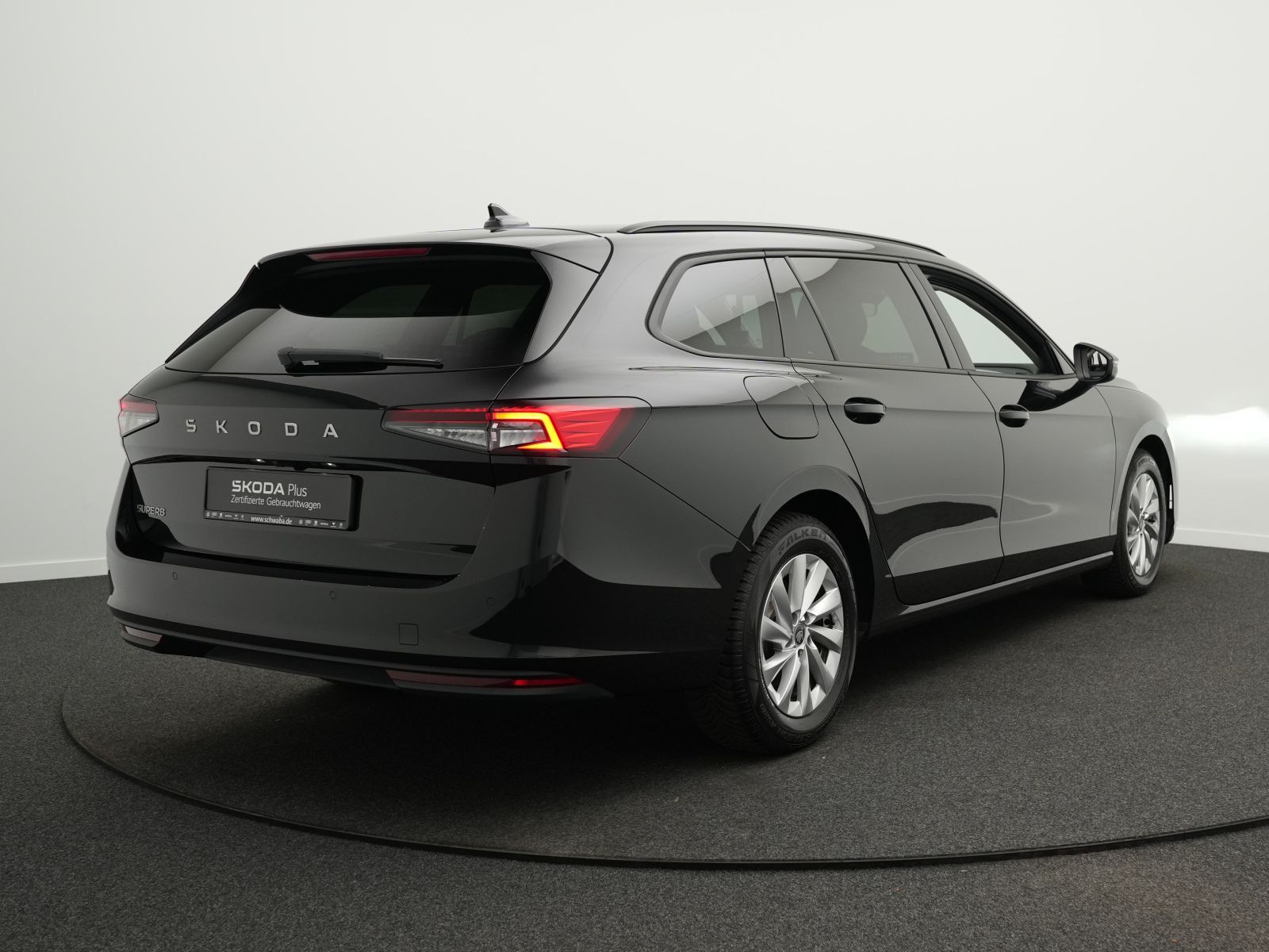 Skoda Superb - Bild 3