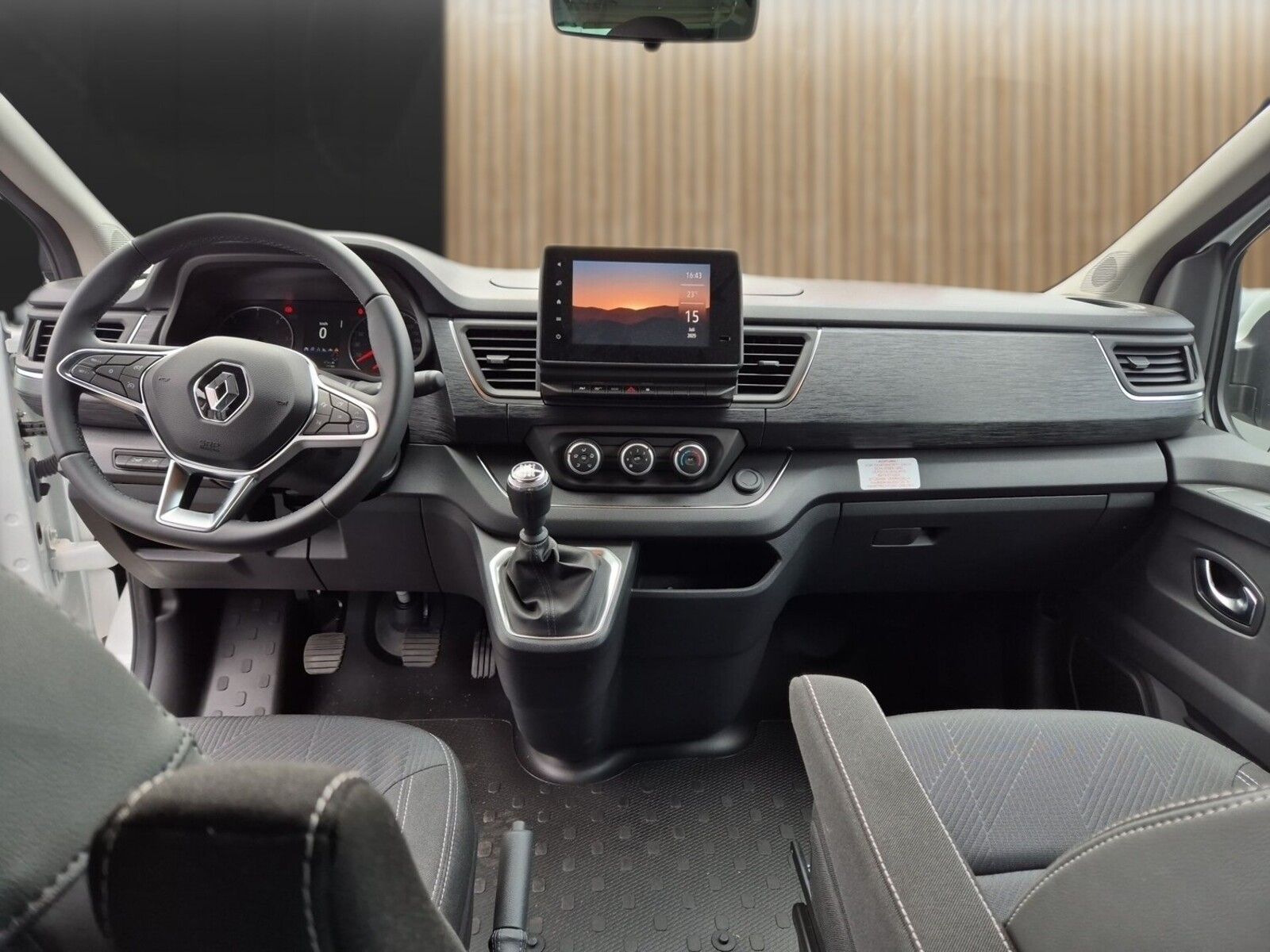 Fahrzeugabbildung Adria Active Base 16502,- EUR Sondernachlass