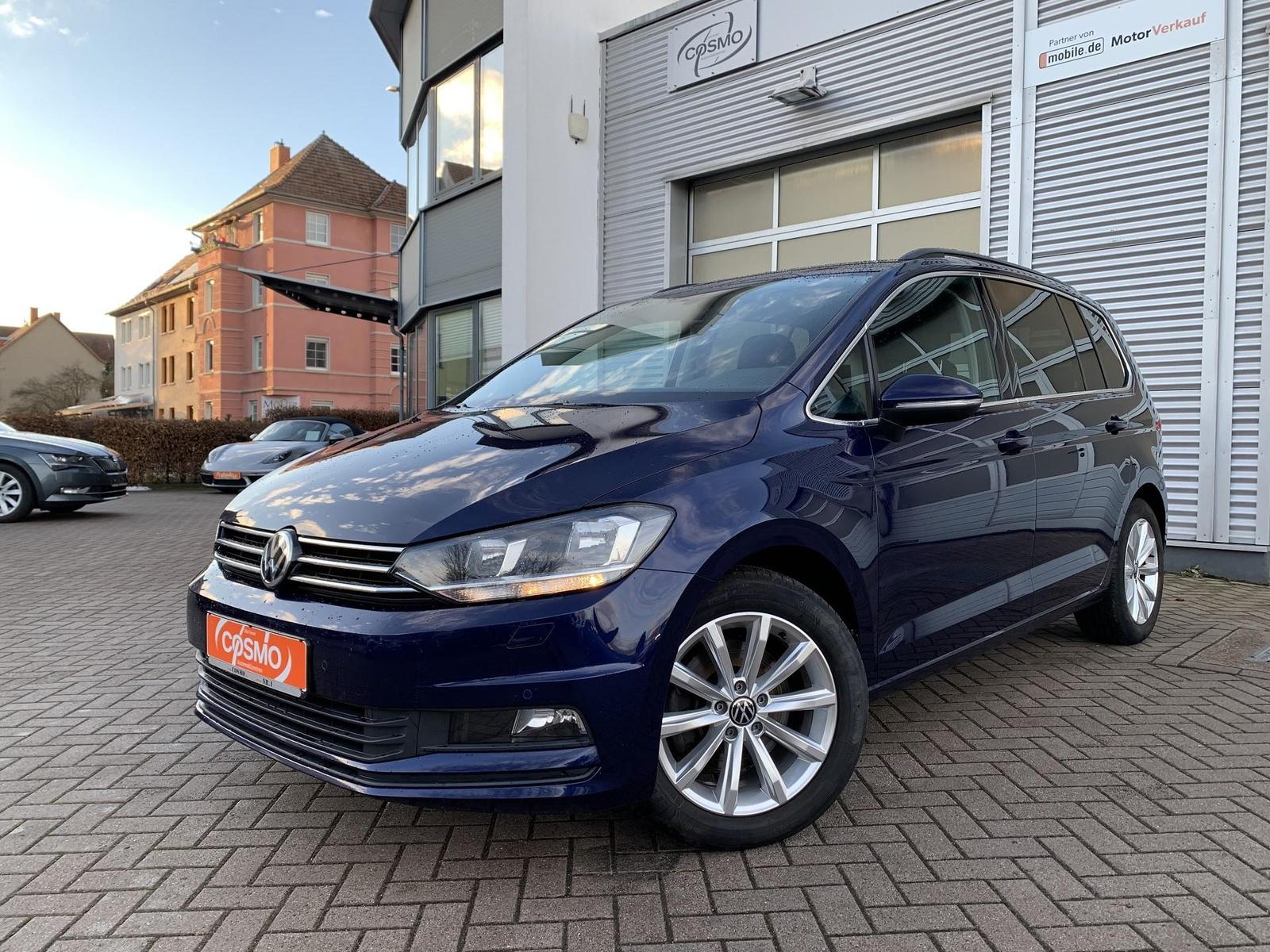Volkswagen Touran 1.5TSI DSG 7-Sitzer AHK+elKlappe+3Z-Klima