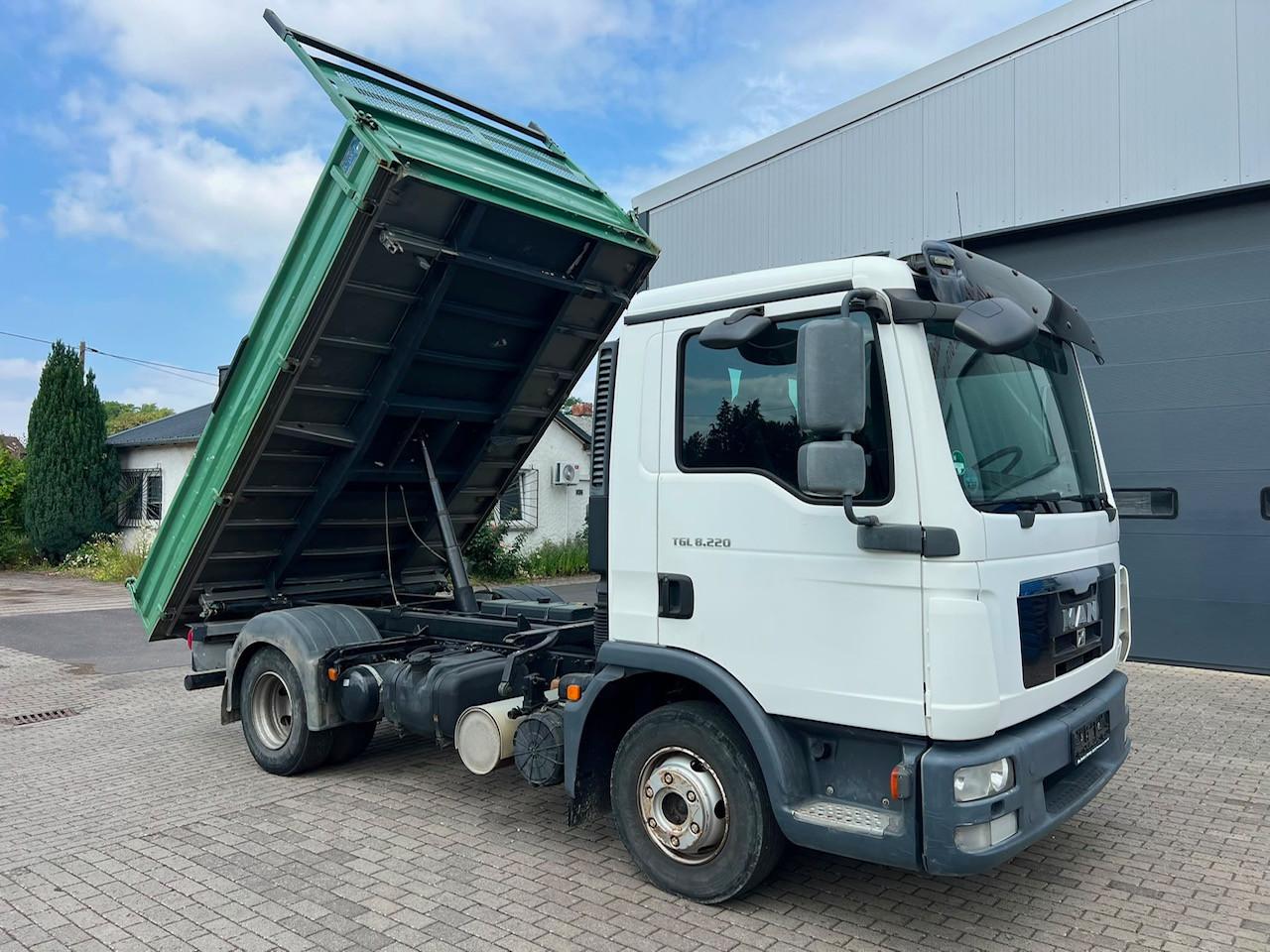 MAN TGL 8.220 Meiller Kipper/ 2 x AHK/Schalter