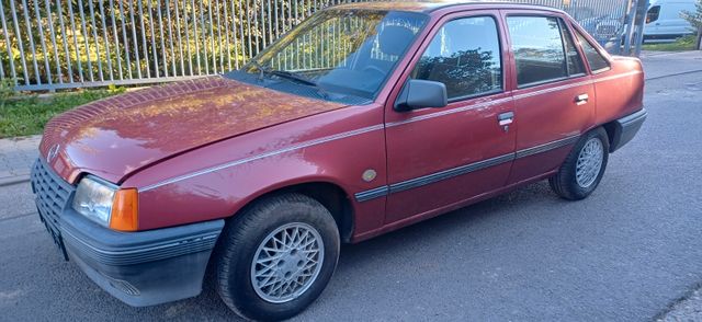 Opel Kadett E 1,8 S