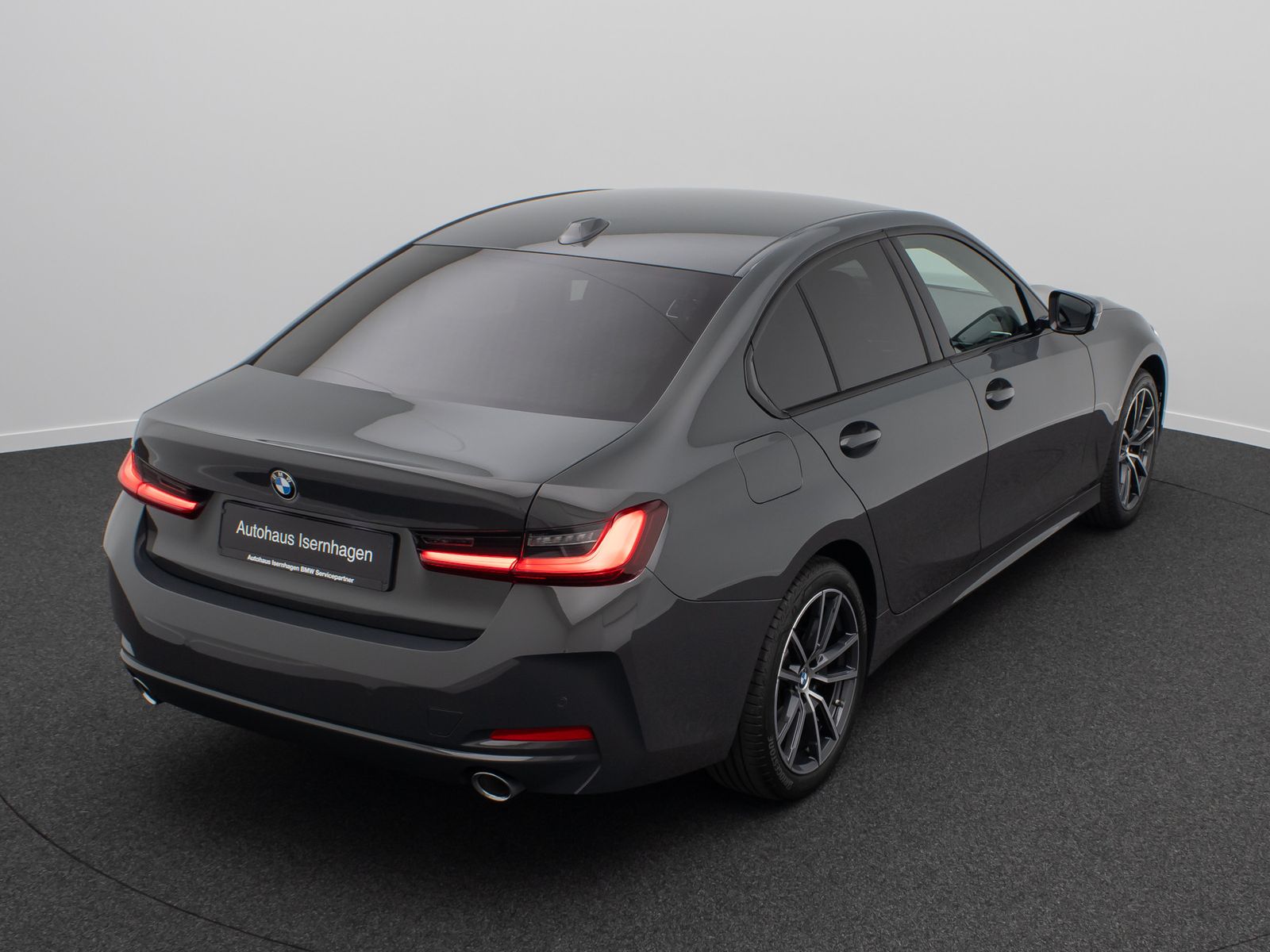 Fahrzeugabbildung BMW 318d Sport Leder DAB Individual DrivAssis 18Zoll