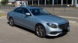 Mercedes-Benz E 200 EXCLUSIVE MB100 Garantie - Mercedes-Benz E 200 mit Benzin-Antrieb: Leder, Navigationssystem, Limousine