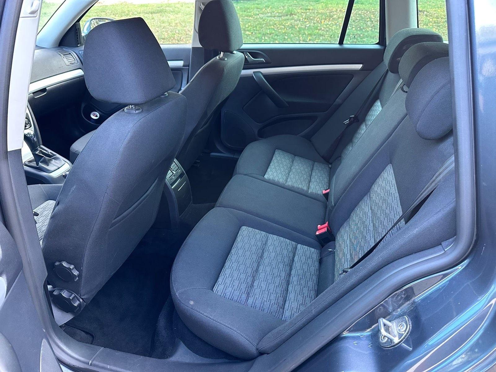 Skoda Octavia 2010 — photo 12