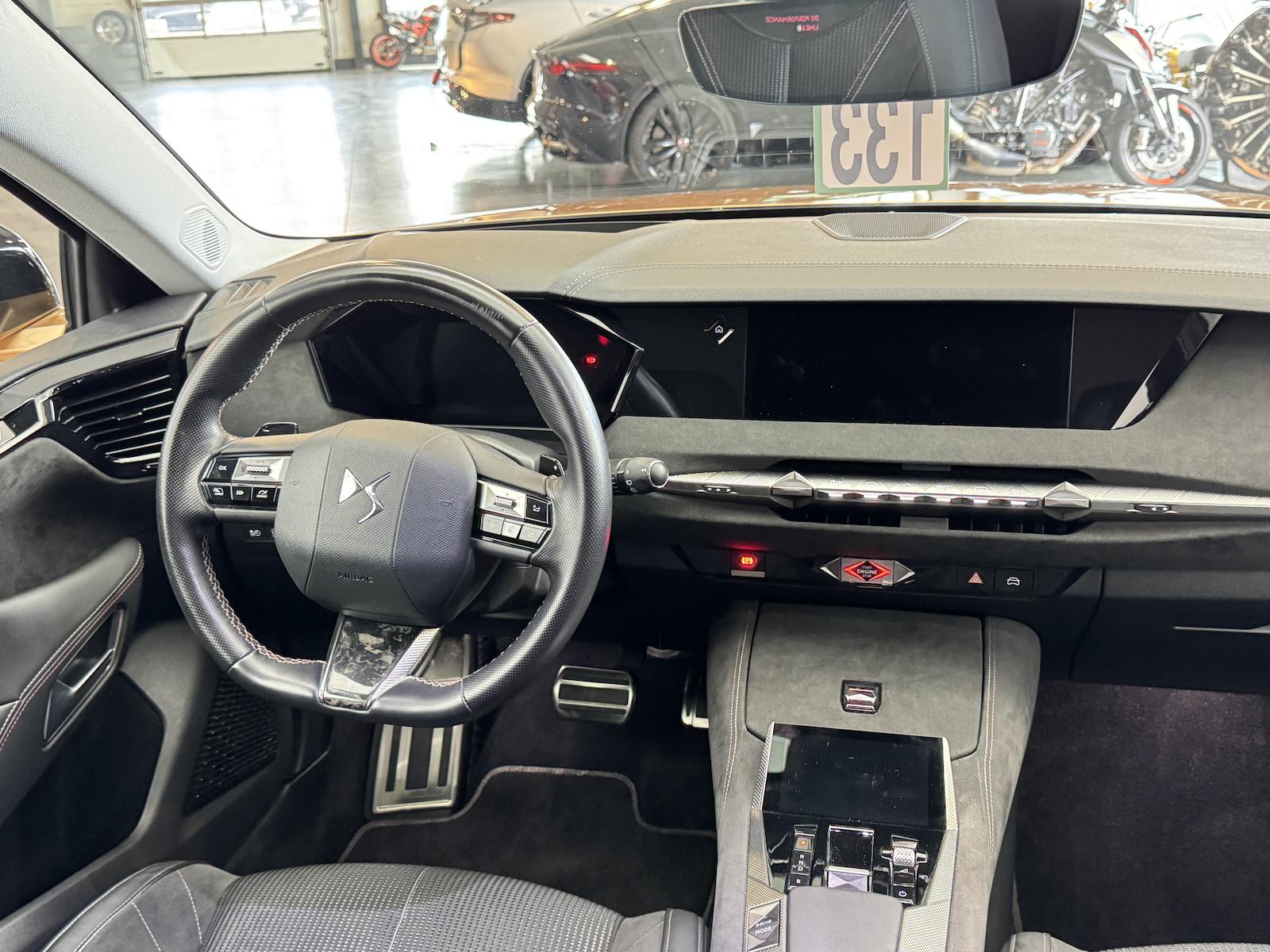 DS Automobiles 4 E-Tense 225 Performance Line+ 1.Hand