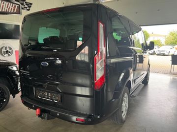 Ford Tourneo Custom - 8