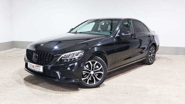 Mercedes-Benz C 300D- 4Matic-PANO~Disctr.~Night-Paket~