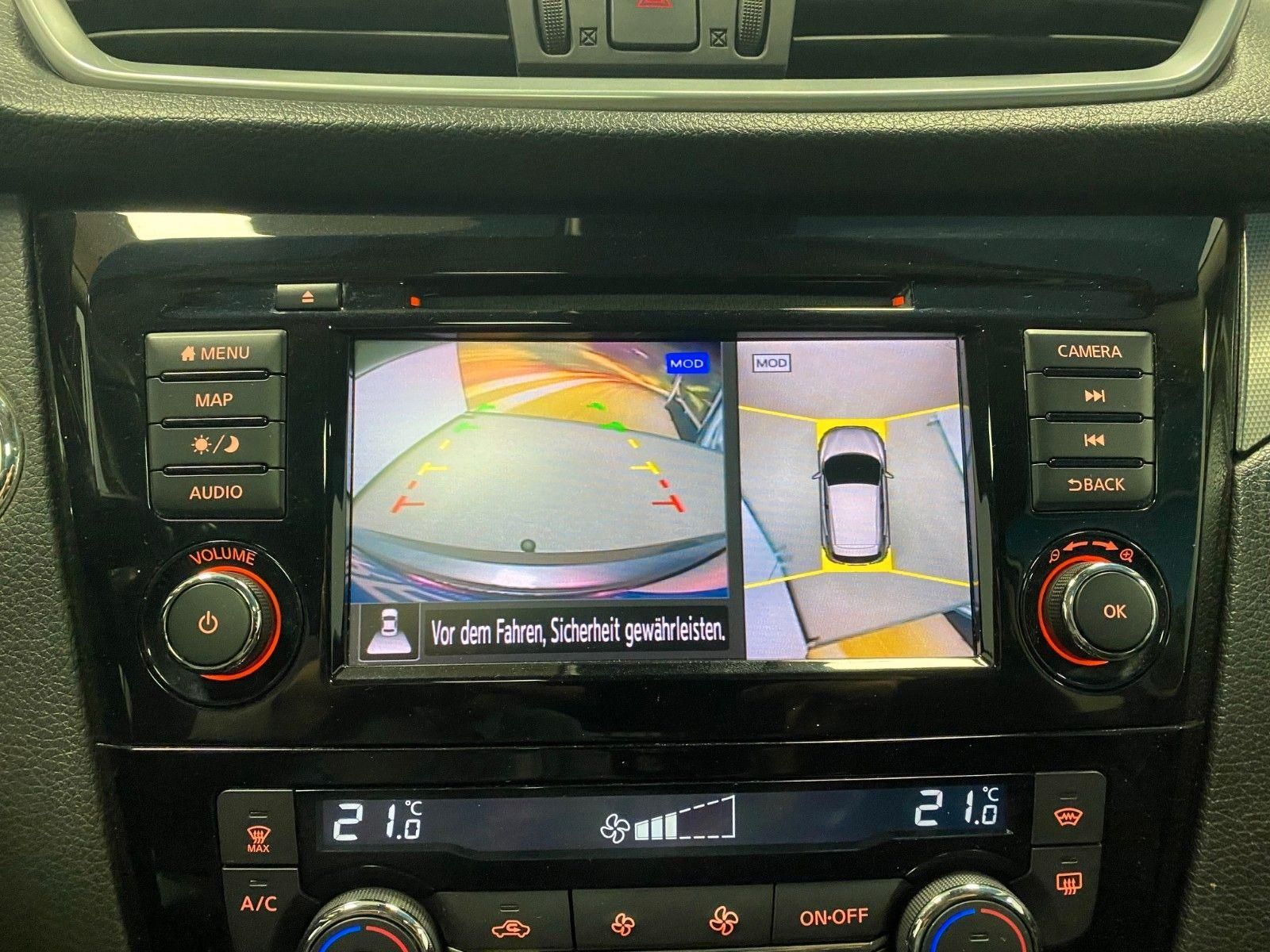 Fahrzeugabbildung Nissan Qashqai 1.3DIG-T+AHK+Pano+360°Kamera+beh.Front