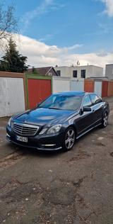 Mercedes-Benz E 200 BlueEFFICIENCY AVANTGARDE AVANTGARDE - Mercedes-Benz E 200: Blueefficiency