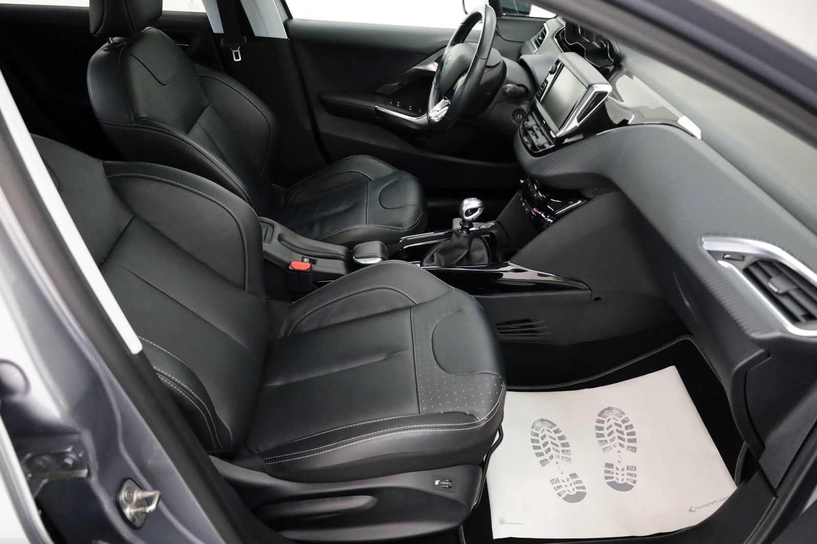Fahrzeugabbildung Peugeot 2008 Allure Leder,Navi,Panorama,Kamera,SH,PDC