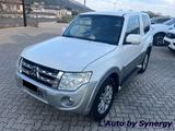Mitsubishi MITSUBISHI Pajero 3.2 DI-D 16V aut. 3p. Instyle  - gebrauchte Mitsubishi Pajero aus dem Jahr 2012