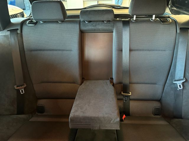 BMW 330 d Touring xDrive*AHK*Bluetooth*PDC*SHZ*Klima