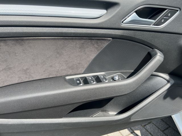 A3 Cabrio 1.4 TFSI Ambiente ultra AHK/ACC/PDC
