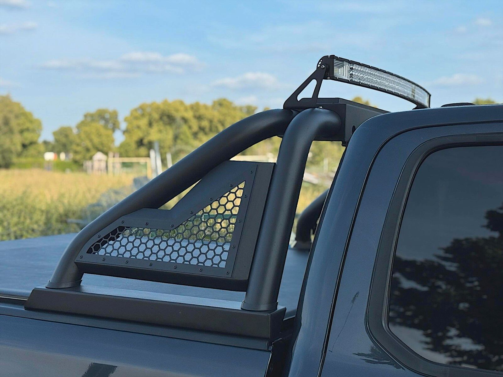 Fahrzeugabbildung Dodge RAM 5.7 V8 HEMI REBEL Offroad 4x4 *AXLE LOCK*