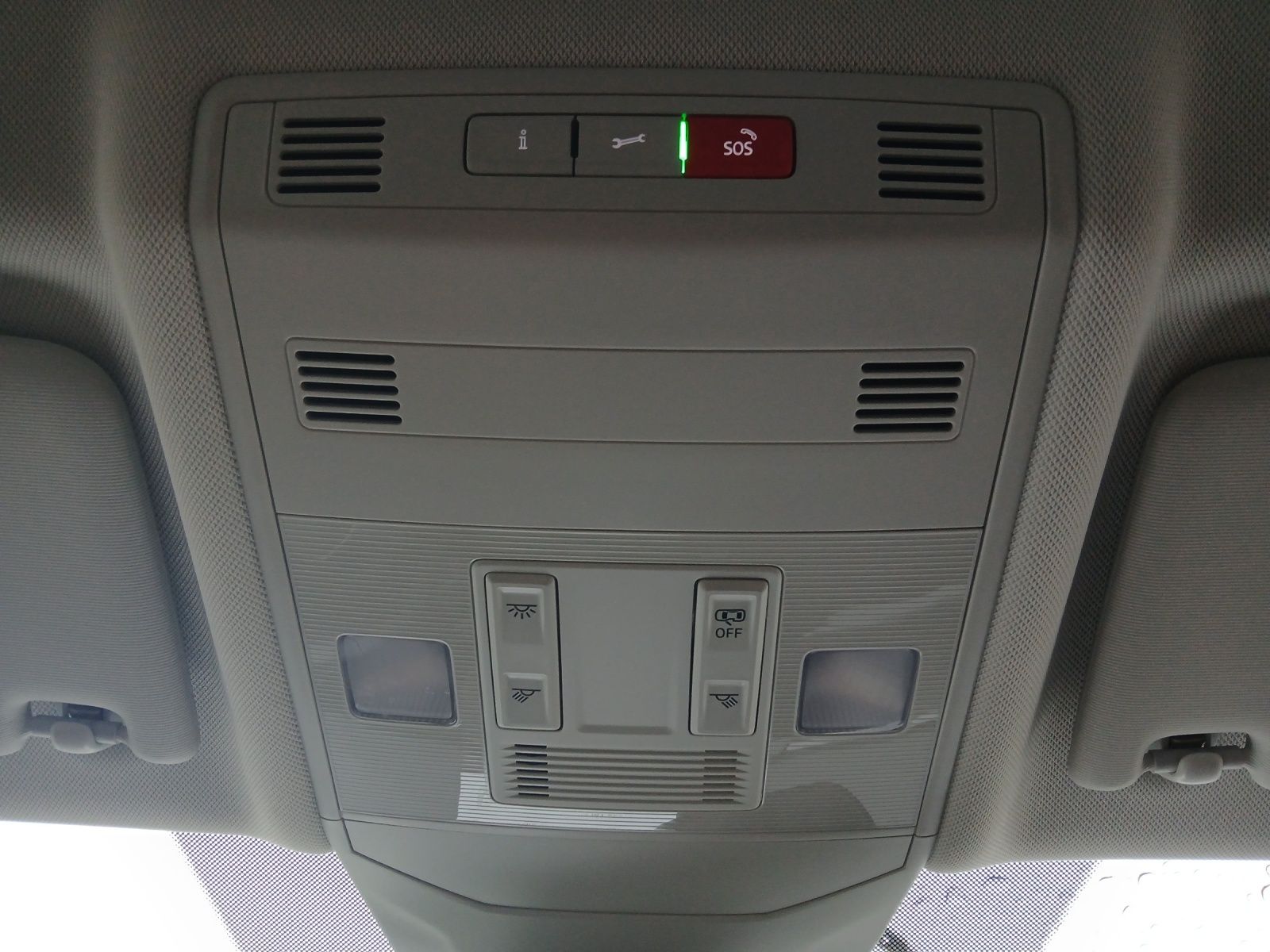 Fahrzeugabbildung Volkswagen T-Cross TSI Life Matrix AID ACC PDC SH