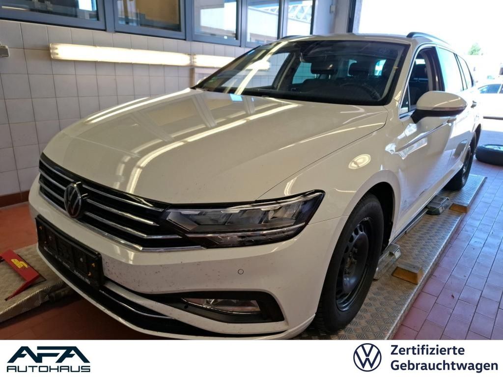 Volkswagen Passat Var. 1.5 TSI Business DSG RFK*ACC*NAV*SHZ