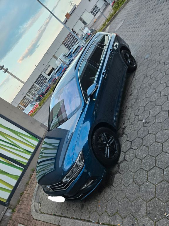 Image of Volkswagen Passat Variant