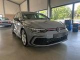 Volkswagen Golf VIII GTI 2.0 TSI LED-Plus/Kam/SHZ/CarPlay - Volkswagen Golf mit Benzin-Antrieb: Limousine