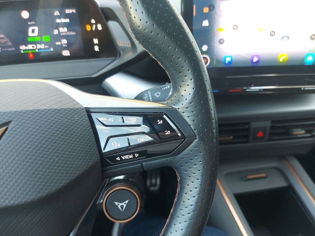 Born Navi*Digitales Cockpit*Massagesitze*LED*ACC