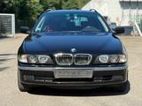 BMW 520i Touring , Klima , Tüv + Inspection NEU . - BMW 520 aus 2000: 520i