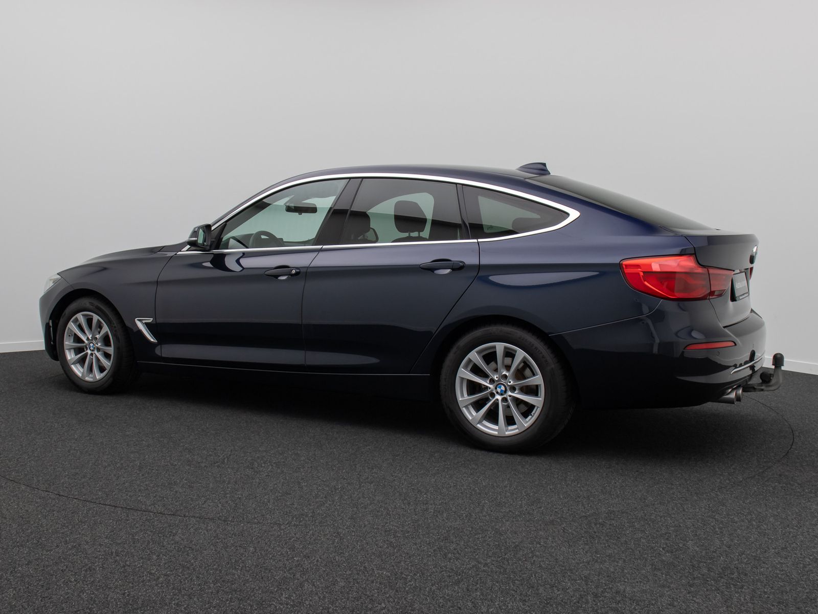 Fahrzeugabbildung BMW 320d Gran Turismo Luxury Line Alarm HUD Kamera D