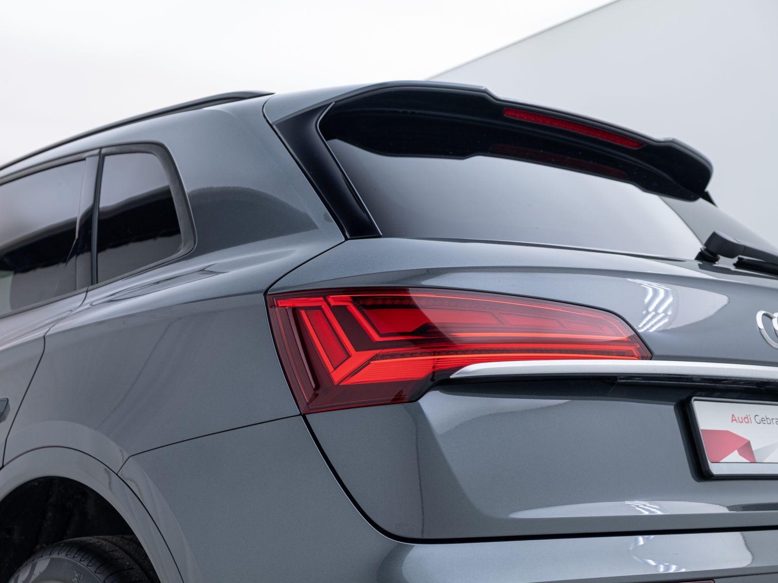 Audi Q5 40 TDI QUA*S-LINE*RFK*MATRIX*NAVI*VC*APP*ISO*