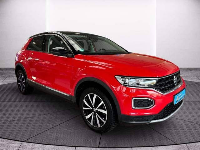 Fahrzeugabbildung Volkswagen T-Roc 1.5 TSI Style DSG LED NAVI AHK KESSY SHZ