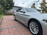 BMW 530d A - Luxury Line Scheckheft, Leder, Head up - BMW 5er Reihe Gebrauchtwagen in München