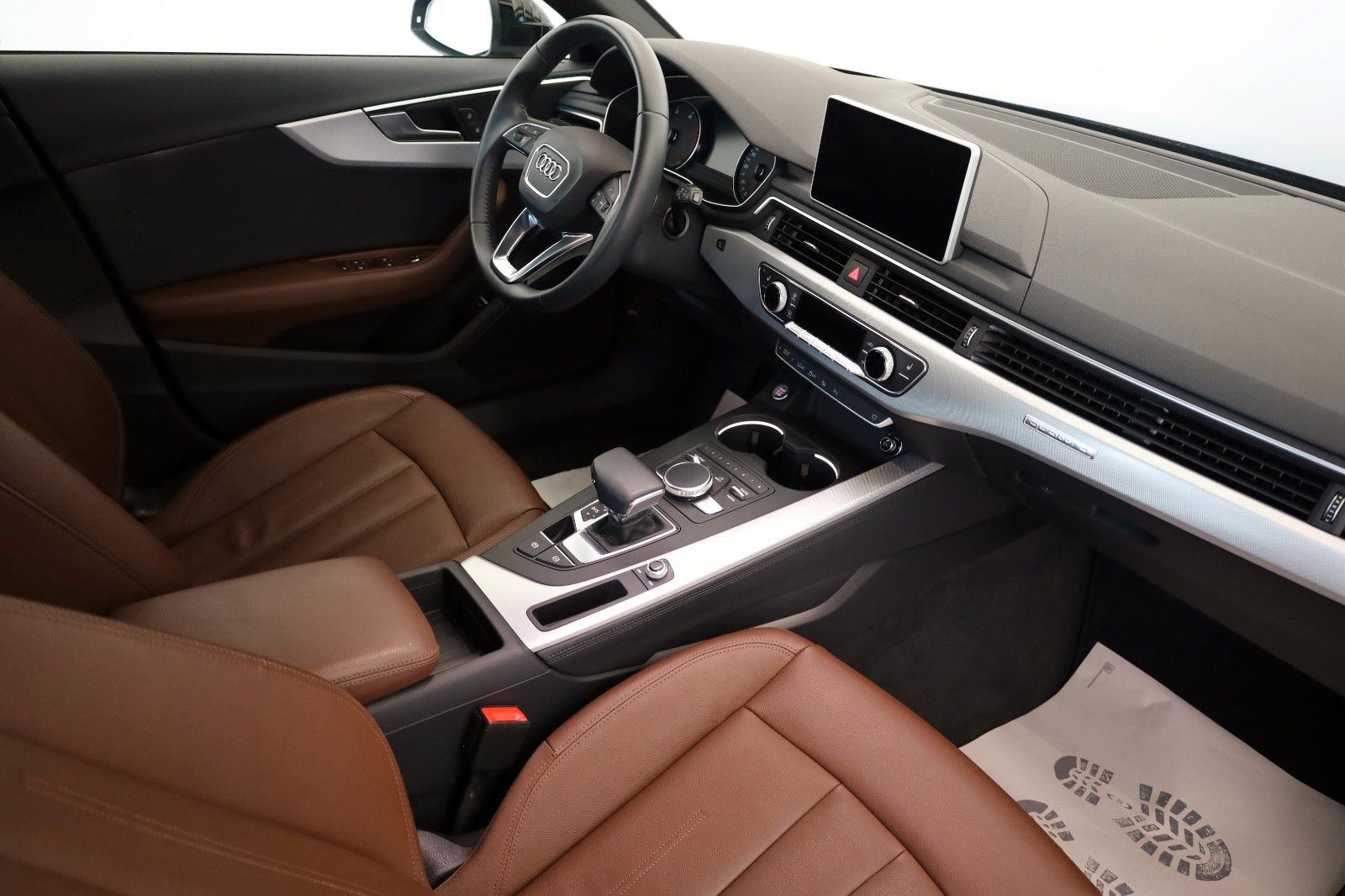 Fahrzeugabbildung Audi A4 Avant 40TDI quattro design Leder,Navi,HUD,ACC
