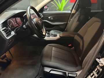 BMW 320 - 8