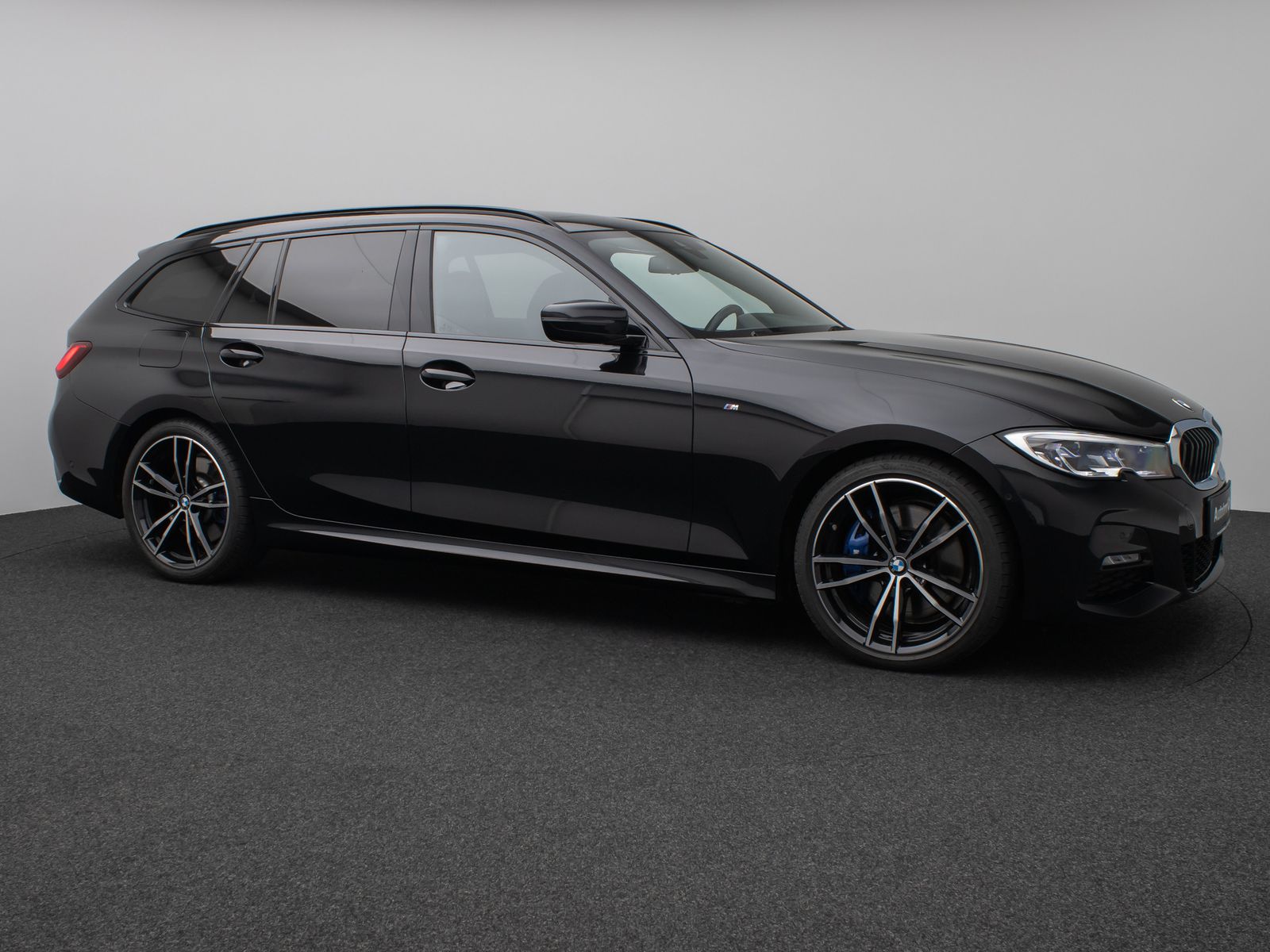 Fahrzeugabbildung BMW 330i M Sport Panorama Kamera Laser HUD DAB HiFi