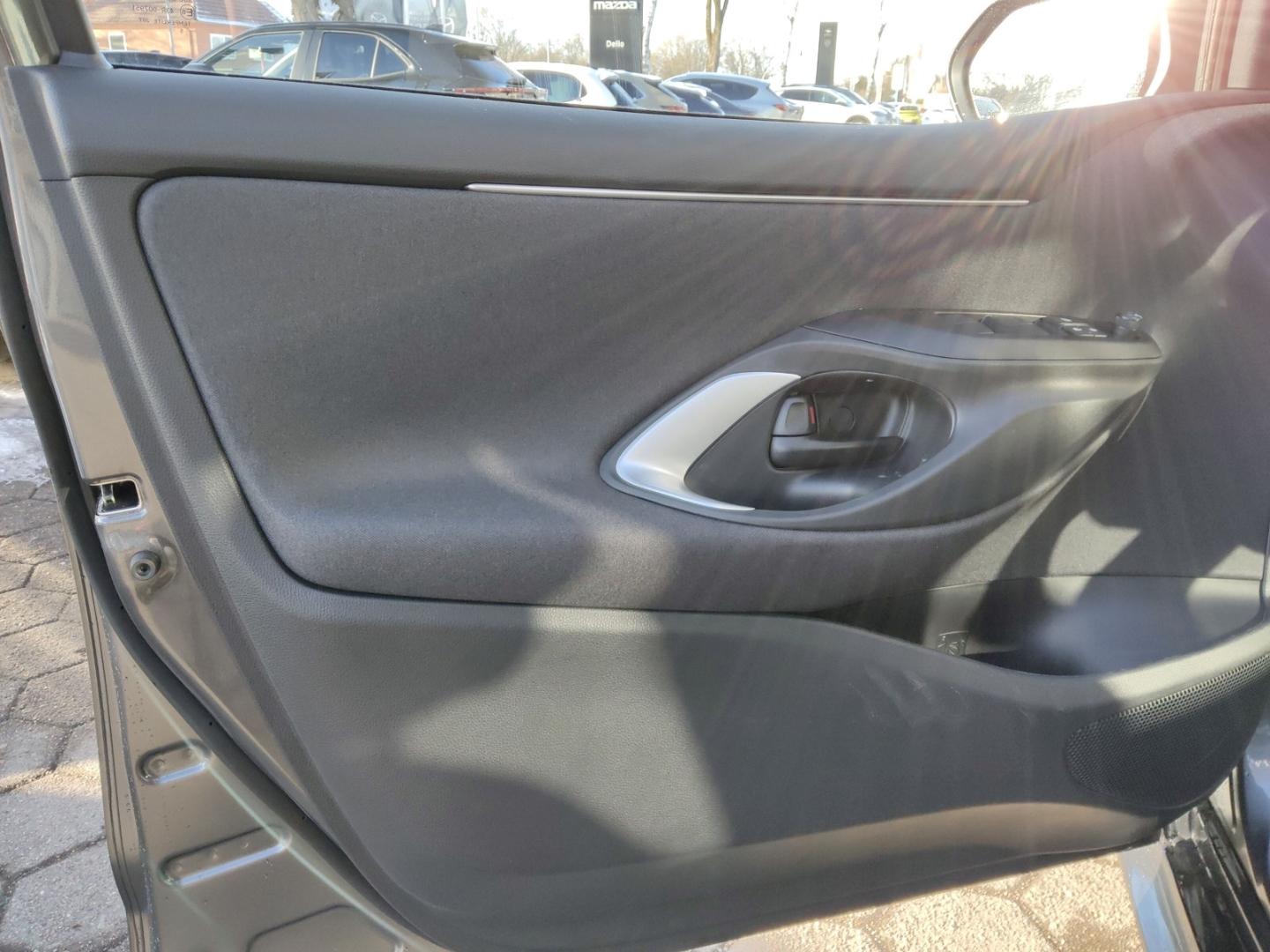 Mazda 2 Hybrid CENTRE-LINE ACC Apple CarPlay Android A