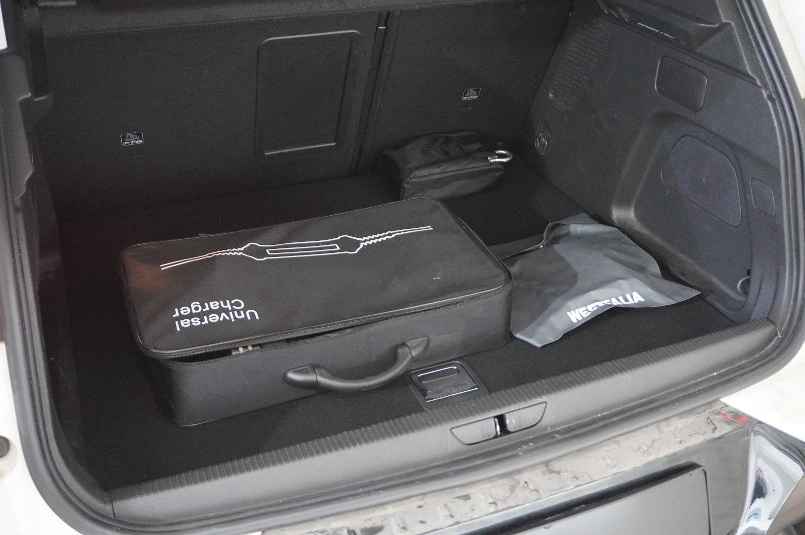 Fahrzeugabbildung Opel Grandland (X) GS LINE 4HYBRID NAVI/KAMERA/AHK
