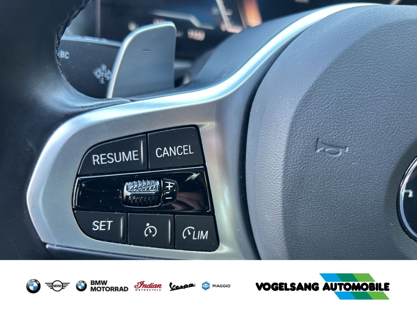 Fahrzeugabbildung BMW 318 iTouring,M Sport,HeadUp,Rückfahrk.,DrivingAs