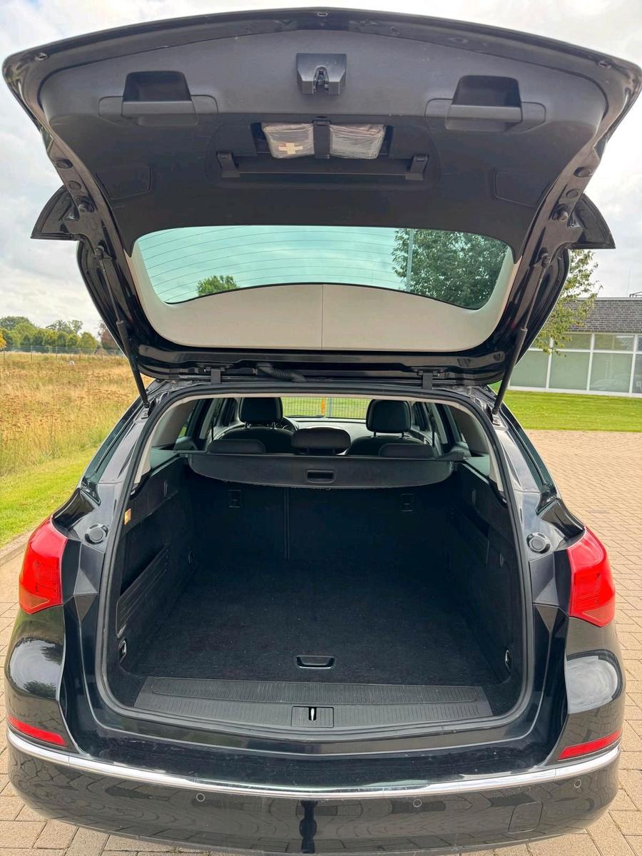 Opel Astra 2013 — photo 5
