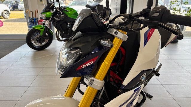 Fahrzeugabbildung BMW G310 R StylePassion/LED
