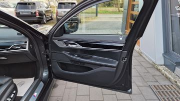 BMW 740 - 11