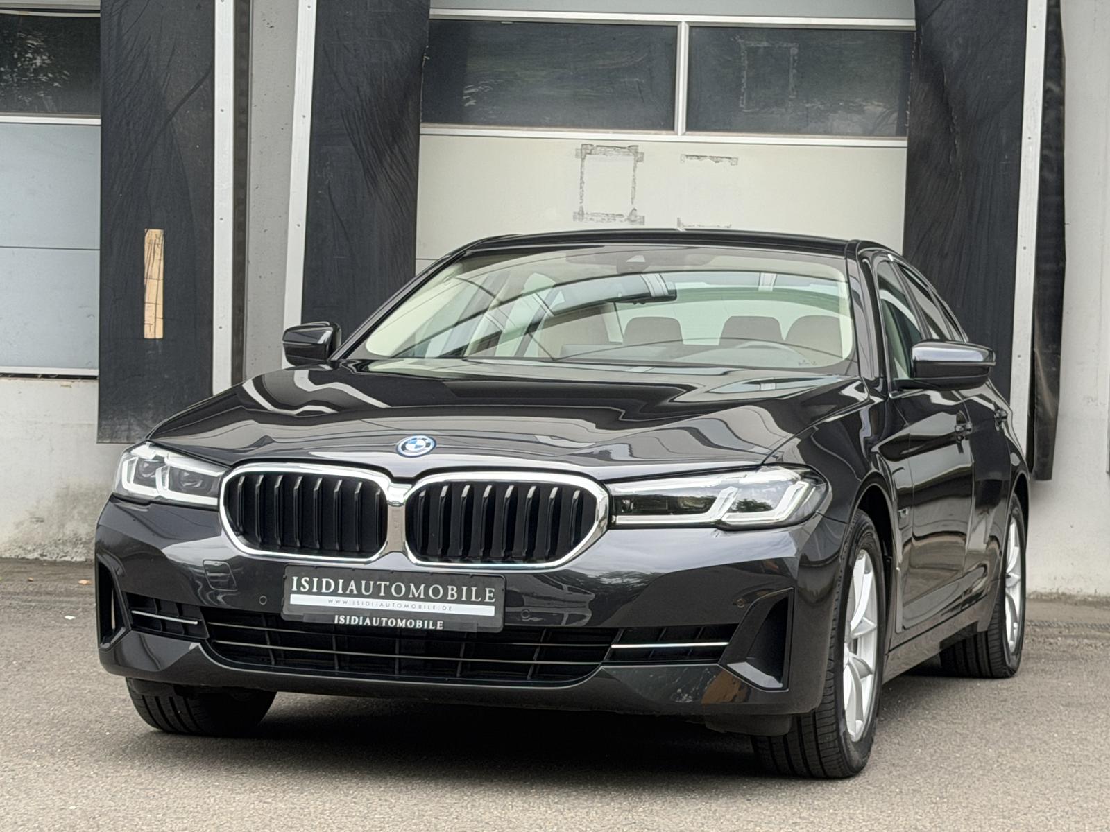 BMW 520 e LED BMW-Live-Cockpit 4-Zonen Ambiente 