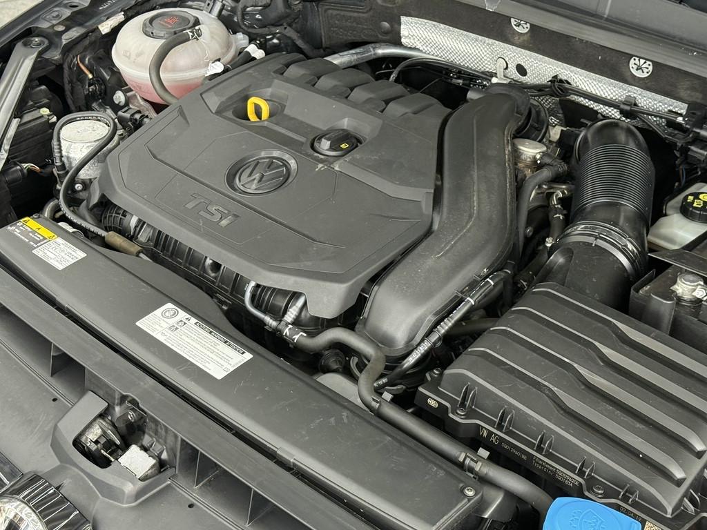 Volkswagen Golf VII 1.5 TSI IQ.DRIVE, Standheiz., ACC, Navi
