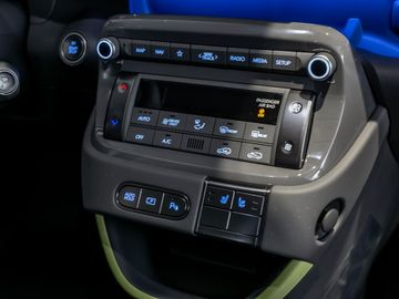 Hyundai Inster Elektro FWD Cross Digitales Cockpit Navi