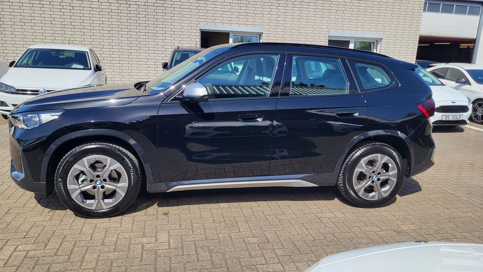 BMW X1 18 d sDrive xLine Live Cockp.Plus Kam PDC LED foto 3