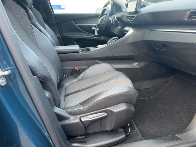 3008 Hybrid 225 Navi Kamera Sitzheizung