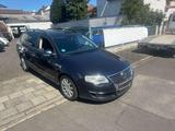 Volkswagen Passat Variant Sportline*6Gang*AHK*Einparkhilfe* - Volkswagen Passat Variant: Sportline