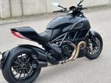 Ducati Diavel Dark *Desmo erledigt + Absolut Top* - DUCATI CHOPPER DIAVEL