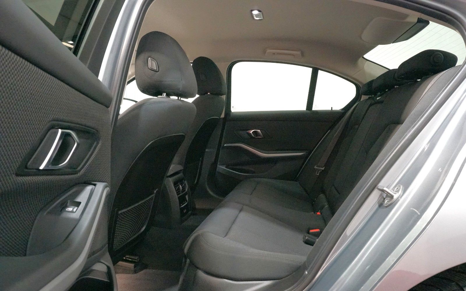 BMW 320 d xDrive Limousine*LED*WIDESCREEN*DAB* foto 17