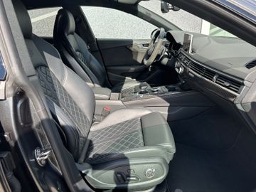 Fahrzeugabbildung Audi A5 Sportback 40 TDI Quattro S Line