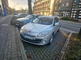 Renault renault megane III 1.9 dCi - Renault Megane mit Diesel-Antrieb: Kombi, 1.9