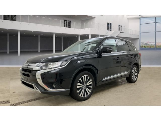 Mitsubishi Outlander Plus 4WD 2.0 MIVEC WR AHK Kamera App-N