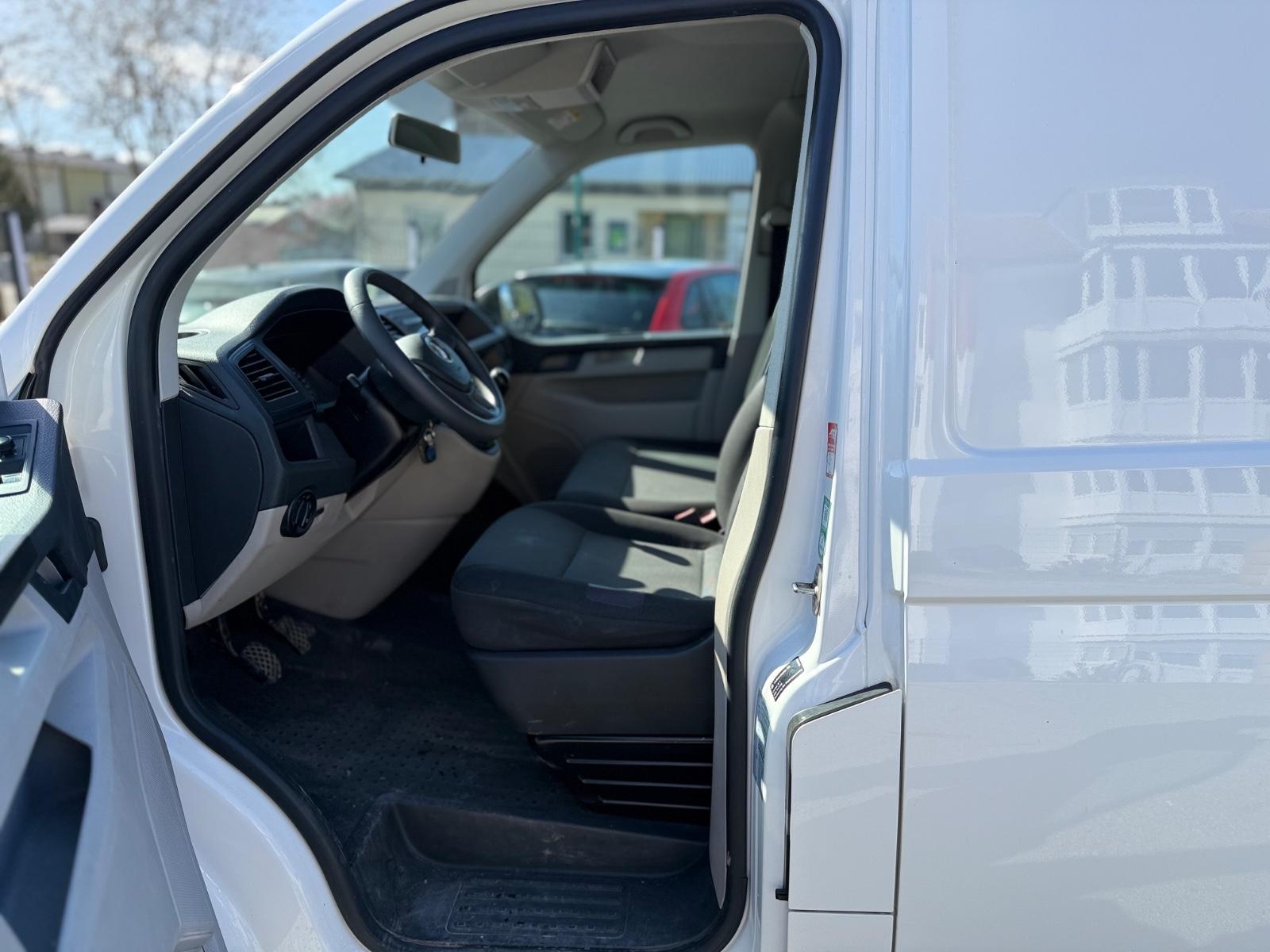 VOLKSWAGEN T6 TRANSPORTER 2.0 TDI 102CH - BVM - CT RECENT - 94.000 KMS