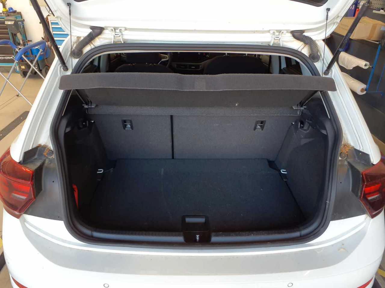 Volkswagen Polo VI 1.0 TSI Navi LED Carplay SHZ